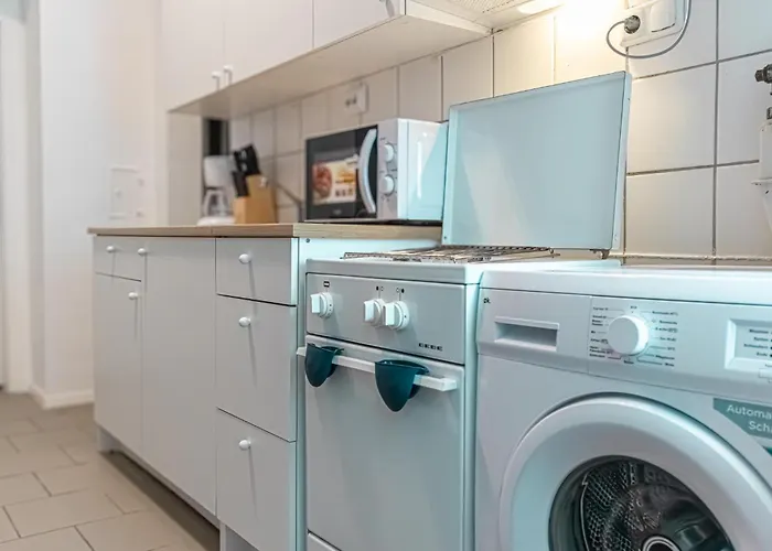 アパート Quick Stroll To Westbahnhof Simple 2br Flat *