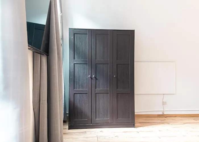 Quick Stroll To Westbahnhof Simple 2br Flat アパート *